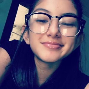 Meet your Posher, Kamila